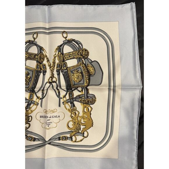 Hermès Pocket Square Silk Scarf Brides de Gala By Hugo Grygkar Lt Blue Gray New - Picture 4 of 9